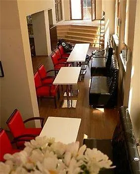 Crowded House Eceabat