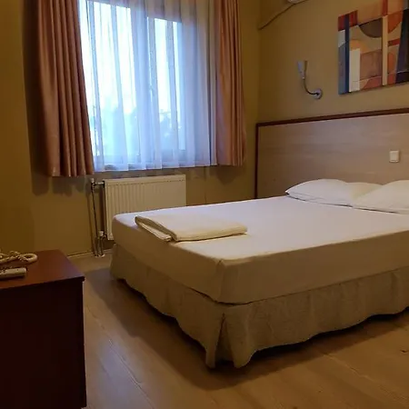 Crowded House Hotel Eceabat