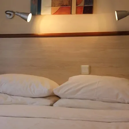 Crowded House 3* Eceabat