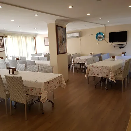 Crowded House 3*